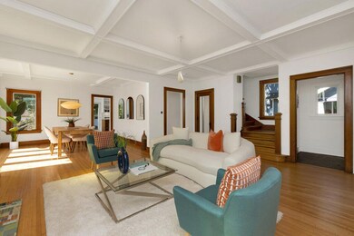008_901_ridgewood_ave_ames_8_of_44