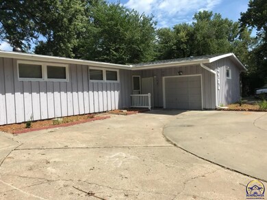 1406 SW Cornwall St, Topeka, KS 66611 - photo 3