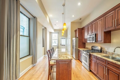 2140 W Monroe St unit 2, Chicago, IL 60612 - photo 7