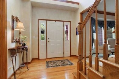 2116 Wicklow Rd, Naperville, IL 60564 - photo 3