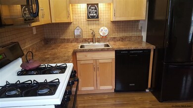 8 Meadow Ln, Ballston Spa, NY 12020 - photo 5