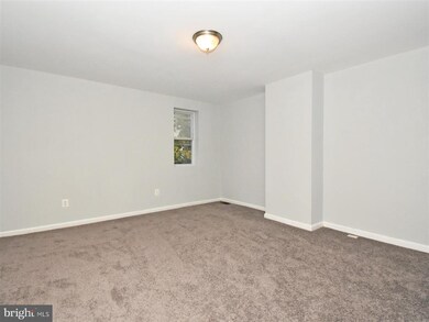 1724 N Broadway, Baltimore, MD 21213 - photo 4