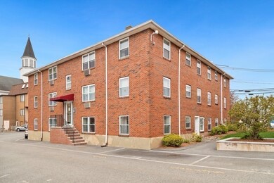 33 Montvale Ave unit 3, Woburn, MA 01801 - photo 3