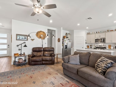 07-Living Area
