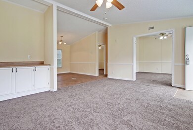 CREM_1827 S Live Oak Dr_025