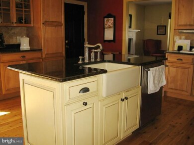 3834 Elizabeth Dr, Garnet Valley, PA 19060 - photo 6