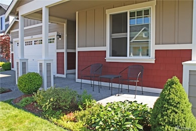 208 Riggs Dr E, Enumclaw, WA 98022 - photo 5