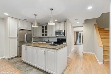 unlisted-address, Chicago, IL 60610 - photo 4