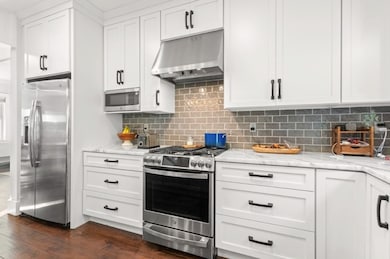 90 Walnut Rd, North Attleboro, MA 02760 - photo 5