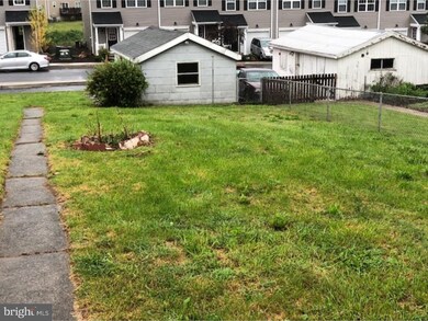 2013 Pine St, Whitehall, PA 18052 - photo 4