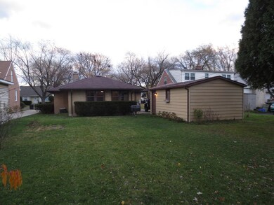 1028 Leith Ave, Waukegan, IL 60085 - photo 4