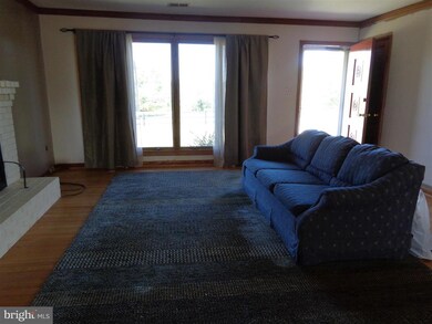 unlisted-address, Warrenton, VA 20186 - photo 5