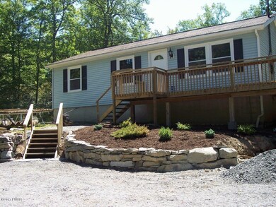 109 Primrose Ln, Milford, PA 18337 - photo 2