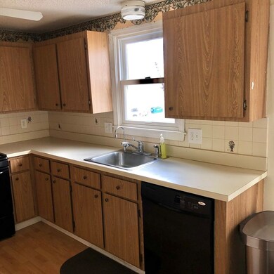 126 Willard St unit K, Lowell, MA 01850 - photo 5