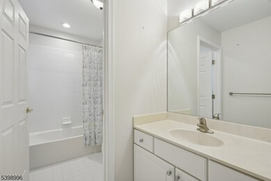 12 Hansom Rd, Basking Ridge, NJ 07920 - photo 7