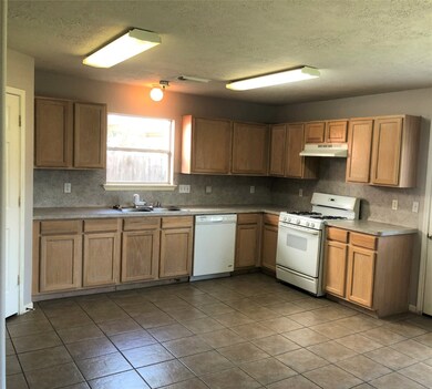 2427 Fox River Ln, Spring, TX 77386 - photo 5