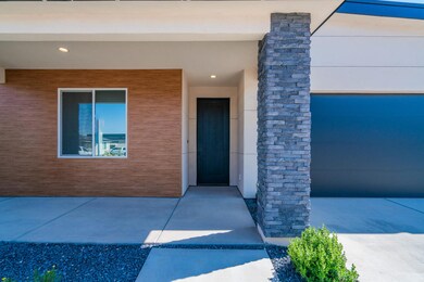 121 Desert Saguaro Ln E-006