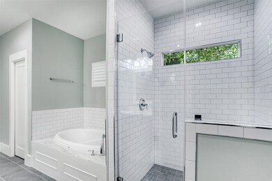 1519 Cheshire Ln, Houston, TX 77018 - photo 7