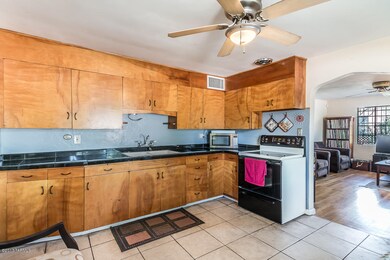 Kitchen2
