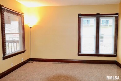 1217 E Locust St, Davenport, IA 52803 - photo 5