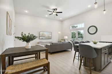Dining/Breakfast Bar
