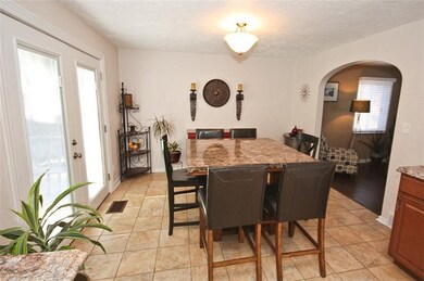 So so nice! The dining room is adjacent to the doo