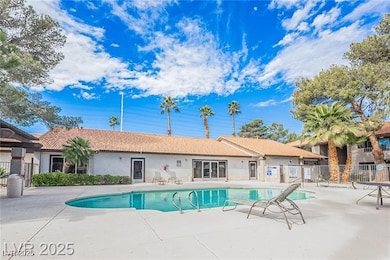 2606 S Durango Dr unit 142, Las Vegas, NV 89117 - photo 3