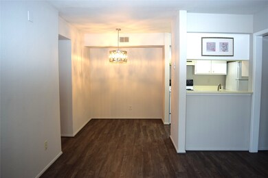 Egret Bay Condominiums unit 505, Houston, TX 77058 - photo 6