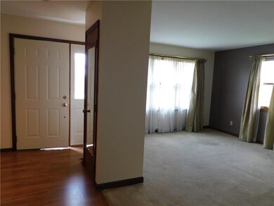 4940 Chapel Dr, Columbus, IN 47203 - photo 4