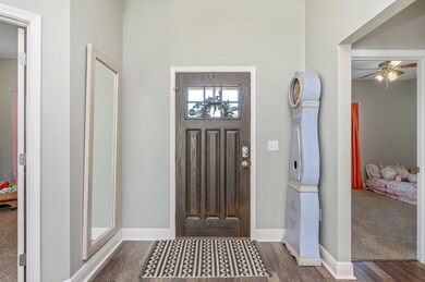 6-web-or-mls-5563 Galaxy Dr-01