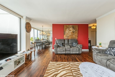 Edgewater Plaza Condominiums unit 1815, Chicago, IL 60640 - photo 6