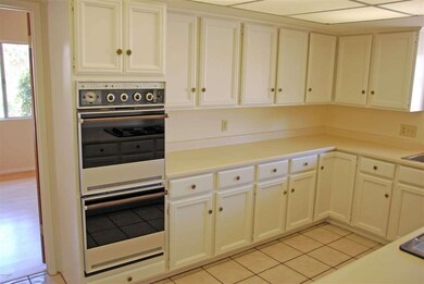 Kit w double ovens