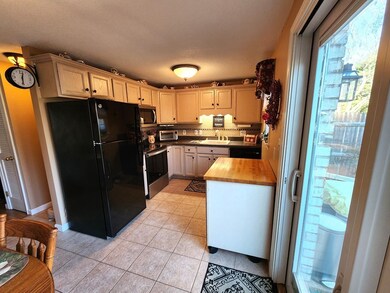 147 Corey St unit 147, Agawam, MA 01001 - photo 6