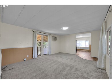 1125 58th St unit 11, Springfield, OR 97478 - photo 5