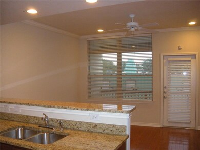 305 E 31st St unit 4, Austin, TX 78705 - photo 2