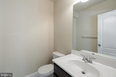 4418 Potomac Highlands Cir, Triangle, VA 22172 - photo 6