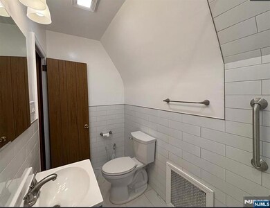 159 Kearny Ave unit 2, Kearny, NJ 07032 - photo 5