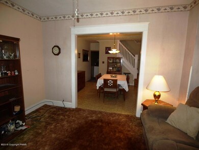 247 E Elm St, Allentown, PA 18109 - photo 5