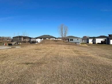 3709 Larchwood Cir, Spirit Lake, IA 51360 - photo 4