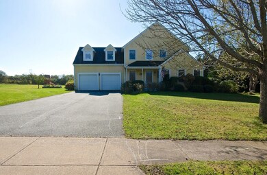 204 Trout Dr, Middletown, RI 02842 - photo 2