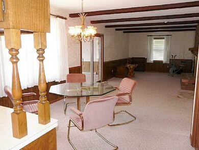 811 Eastgate Dr, Anderson, IN 46012 - photo 4