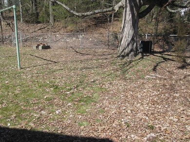 51 Scantic Rd, Hampden, MA 01036 - photo 2