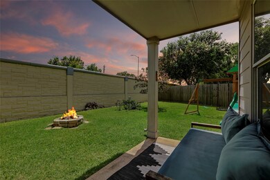 5416 Balmorhea Dr, Pearland, TX 77584 - photo 3