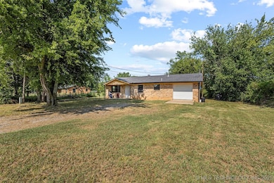 627 S Franklin St, Colbert, OK 74733 - photo 2