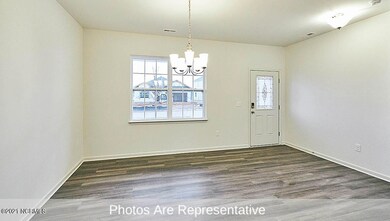 Pinehurst_Gray_Cabinets02
