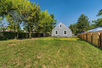 2017 Ferris Rd (Exterior)-6