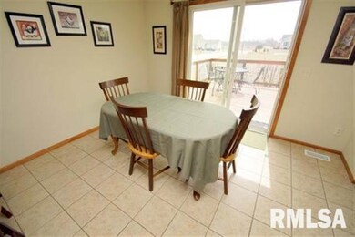 1609 W 66th St, Davenport, IA 52806 - photo 6