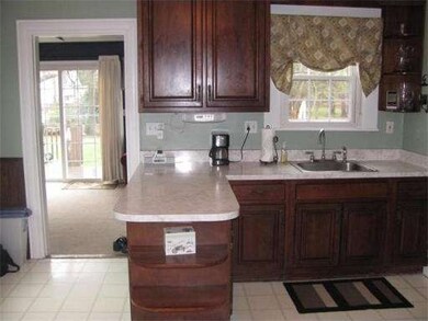 211 E Water St, Rockland, MA 02370 - photo 2