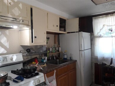215 Hall Kitchen