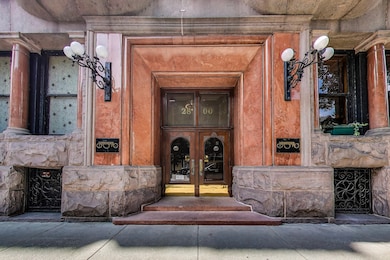 2800 N Pine Grove Ave unit 8A, Chicago, IL 60657 - photo 4